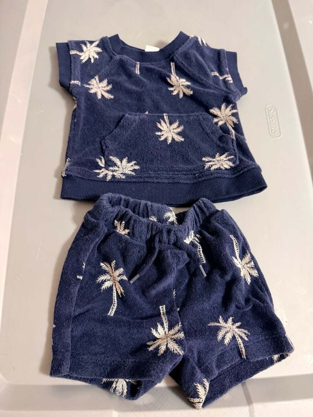 Old Navy Palm Tree Terry Outfit Size 0-3M Navy Blue Shorts Top